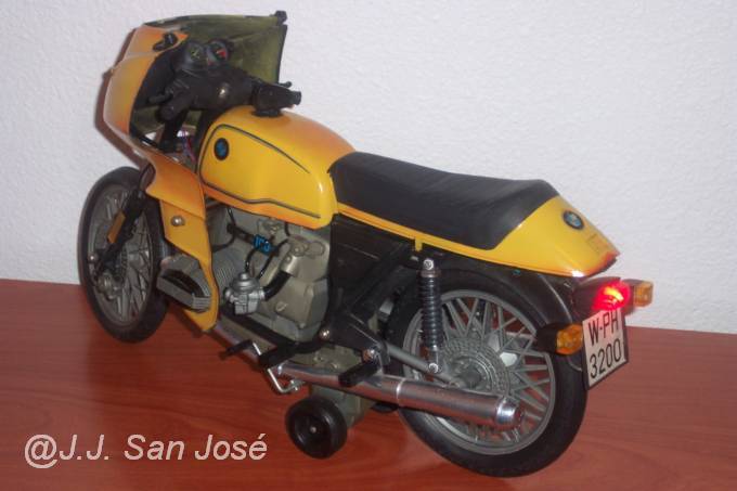 BMW CARENADO 021.jpg