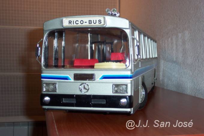 RICOBUS 042.jpg