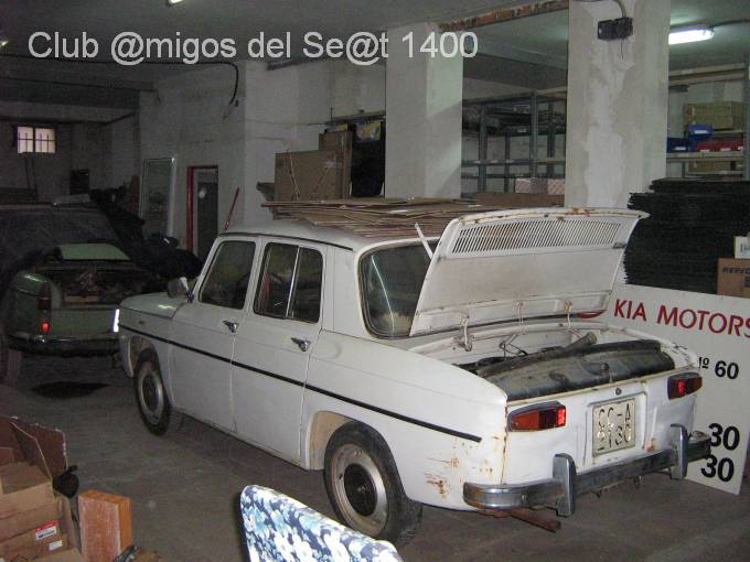 Renault8_CC-2130-A.jpg