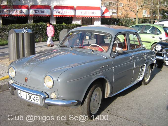 RenaultDauphinMA_01.jpg
