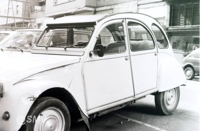 Citroen2CV_VA-1651-G_04.jpg