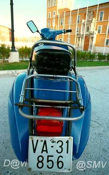VESPA150SPRINTATRAS.jpg