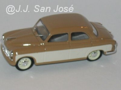 FIAT 1400 B BICOLOR BRUMM.jpg