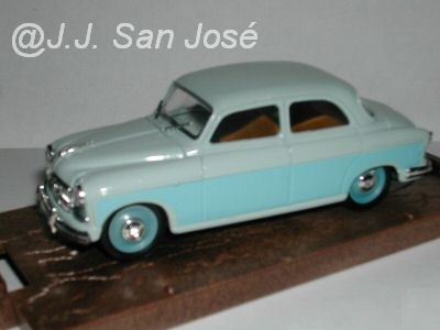 Fiat 1400 B Azzurro. BRUMM..jpg