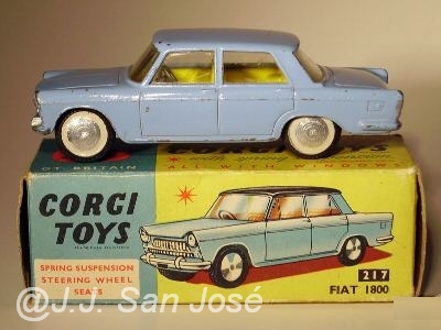 Fiat 1800 Corgi Toys con caja original 1.jpg