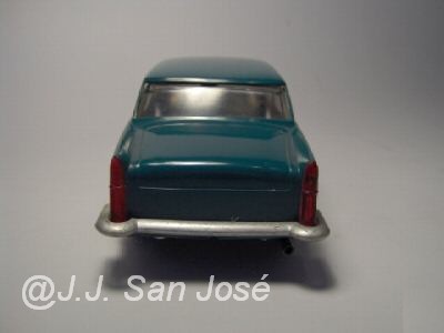 Fiat 1800 Taxi. INGAP 3.jpg