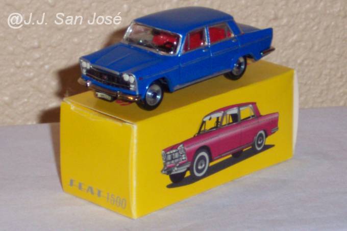 SEAT 1500 SCALE CARR 001.jpg